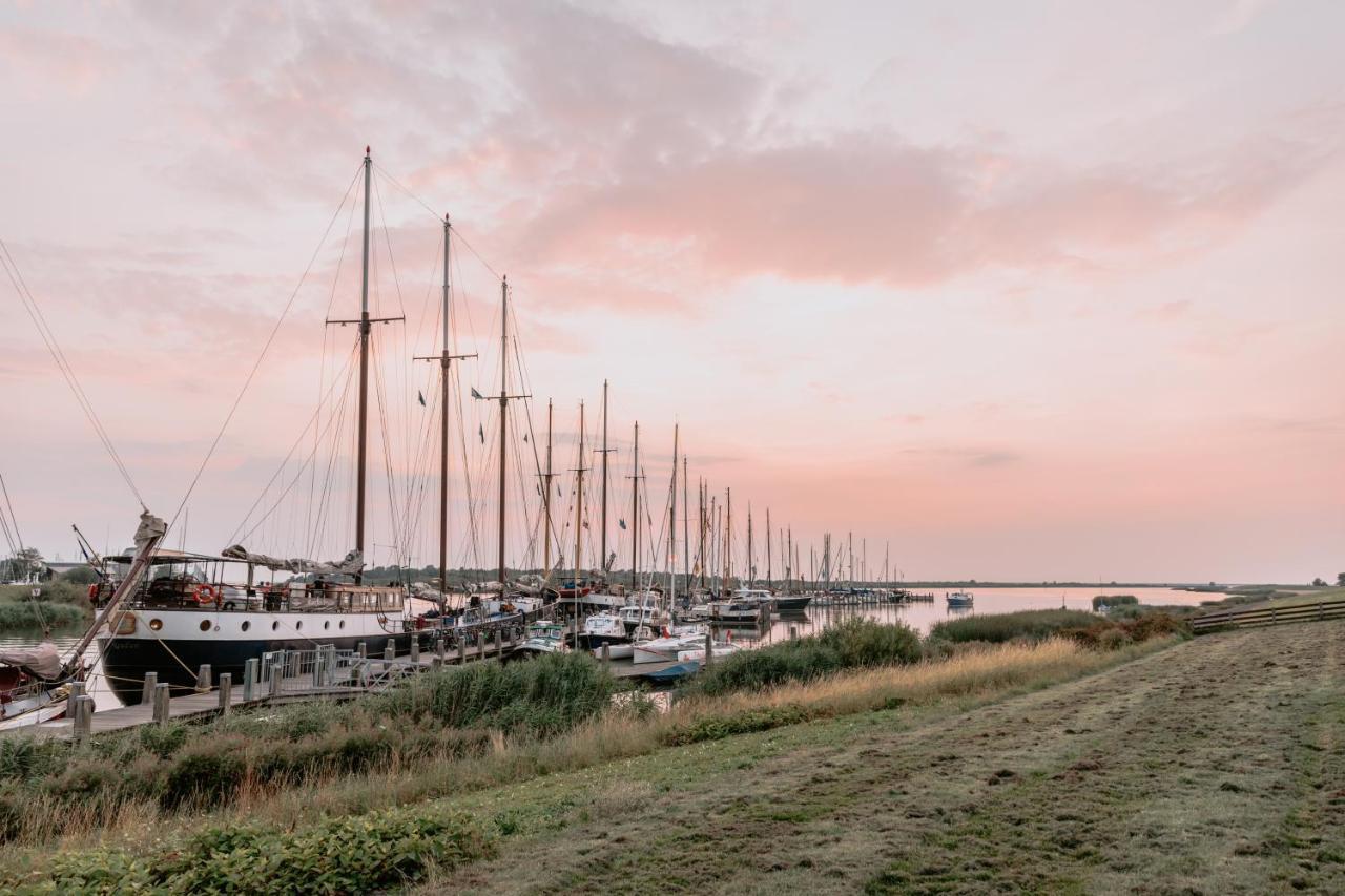 Stijlvol Appartement Op Strand Makkum Luaran gambar