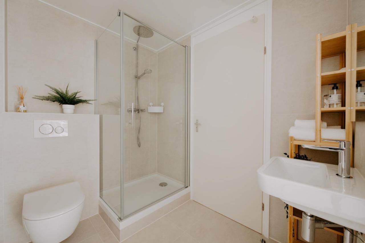 Stijlvol Appartement Op Strand Makkum Luaran gambar